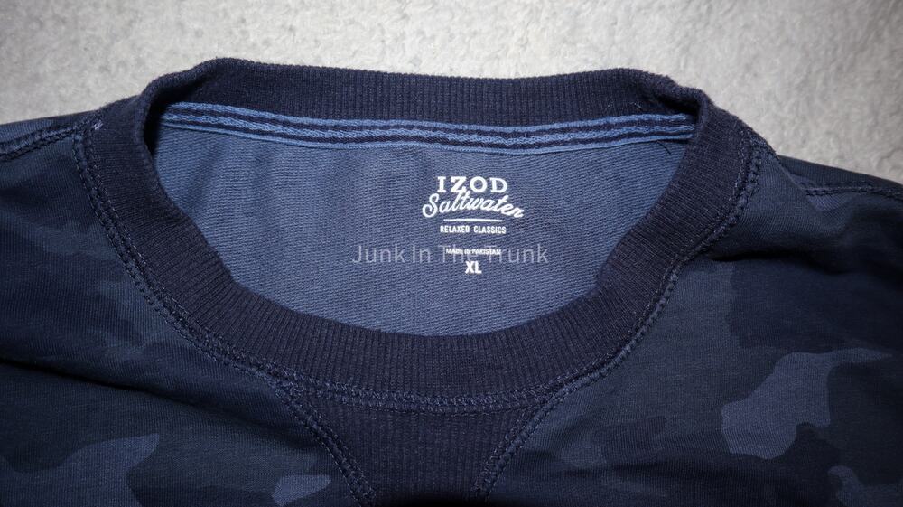IZOD men's crew neck long sleeve sweatshirt